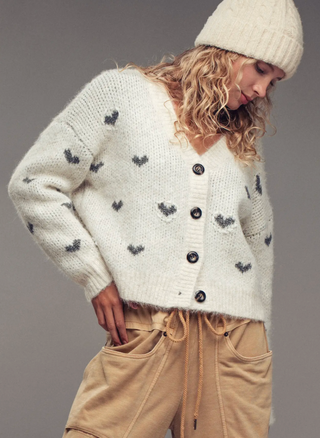 AMOR HEART CARDIGAN