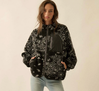 SELENA BANDANA SHERPA JACKET