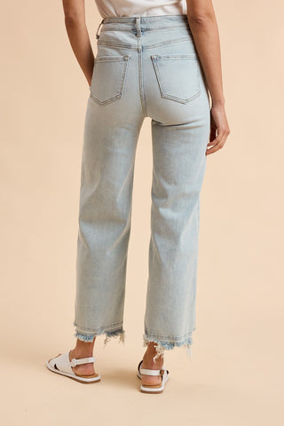 ROXY DISTRESSED JEANS
