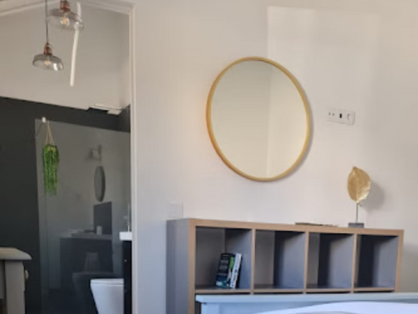 Room image 3