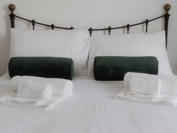 Room image 3