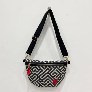COLBY CANVA PRINTED HEART SLING BAG